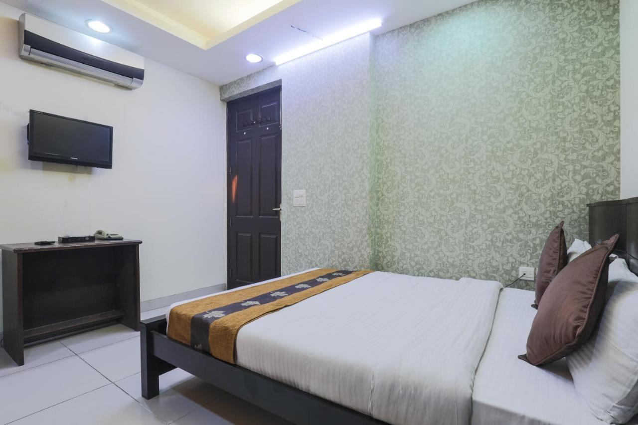 Hermitage By The Cosy Hotels Near Lotus Temple New Delhi Exterior photo
