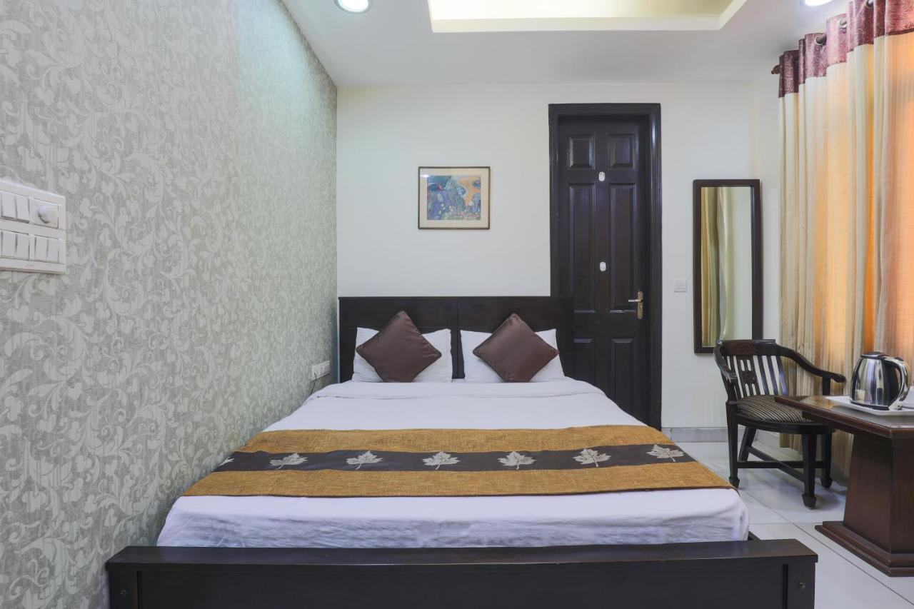 Hermitage By The Cosy Hotels Near Lotus Temple New Delhi Exterior photo